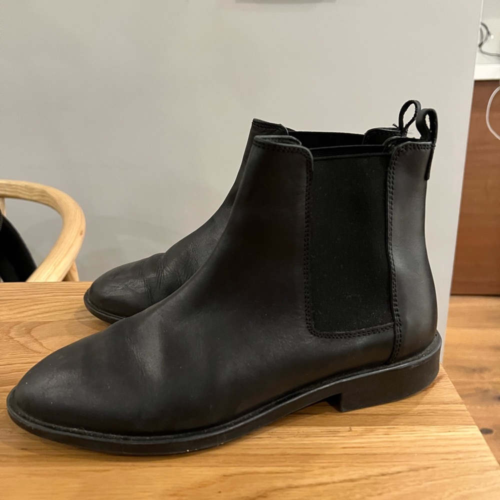 Black Chelsea Boots